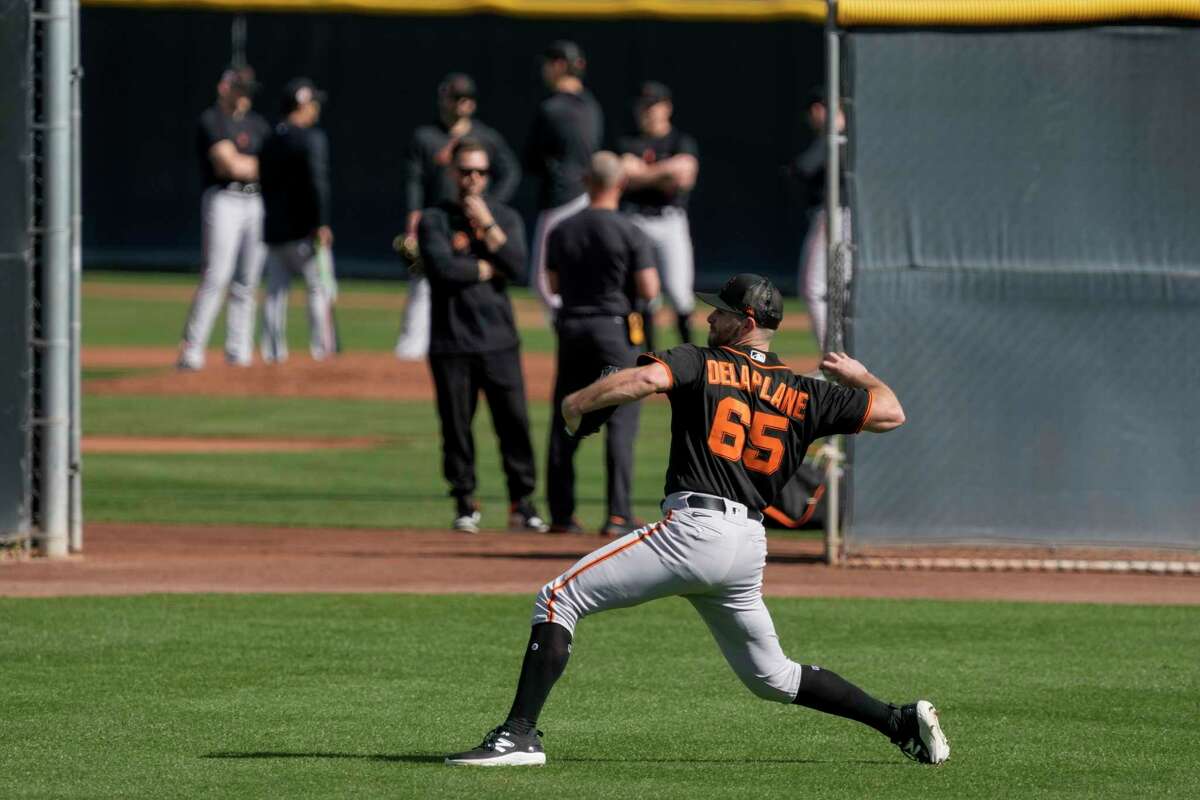 Spring Training 2020: San Francisco Giants players pose for 'back