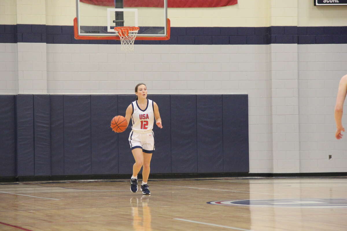 The USA girls' second-half push propelled them to a 41-40 overtime win against the Reese Rockets. 