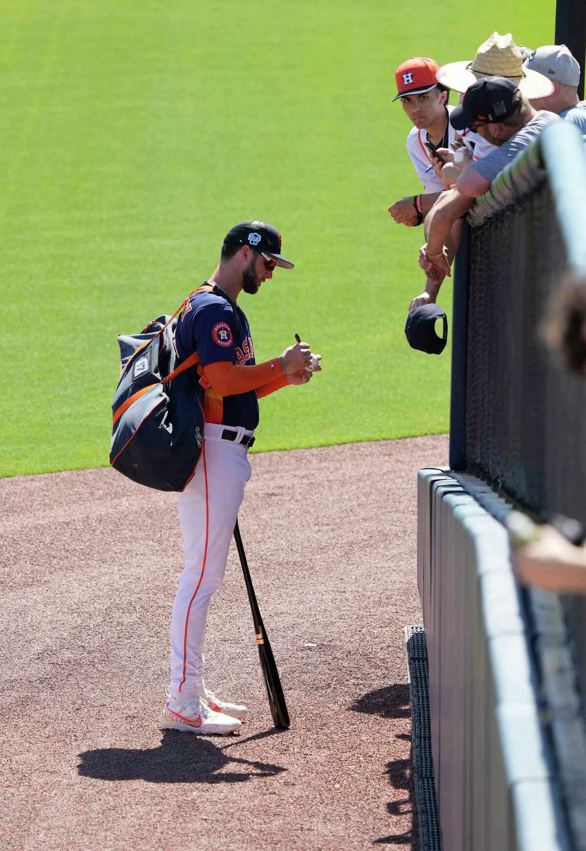 Houston Astros get first look at MLB's new pitch clock