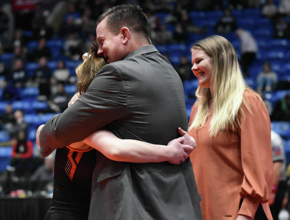 Edwardsville's Mackenzie Pratt wins program's first state championship