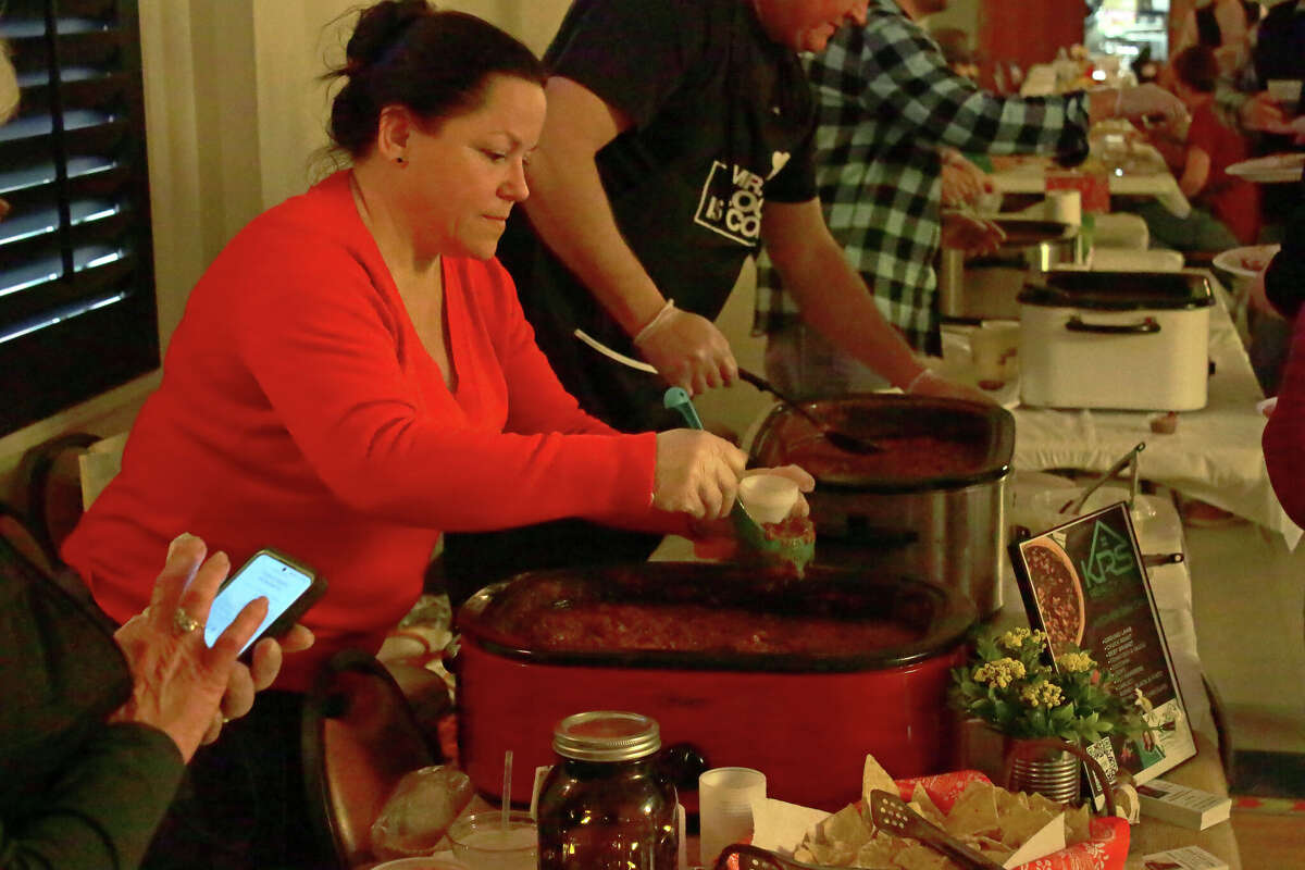 Edwardsville chili cookoff raises money for cancer research