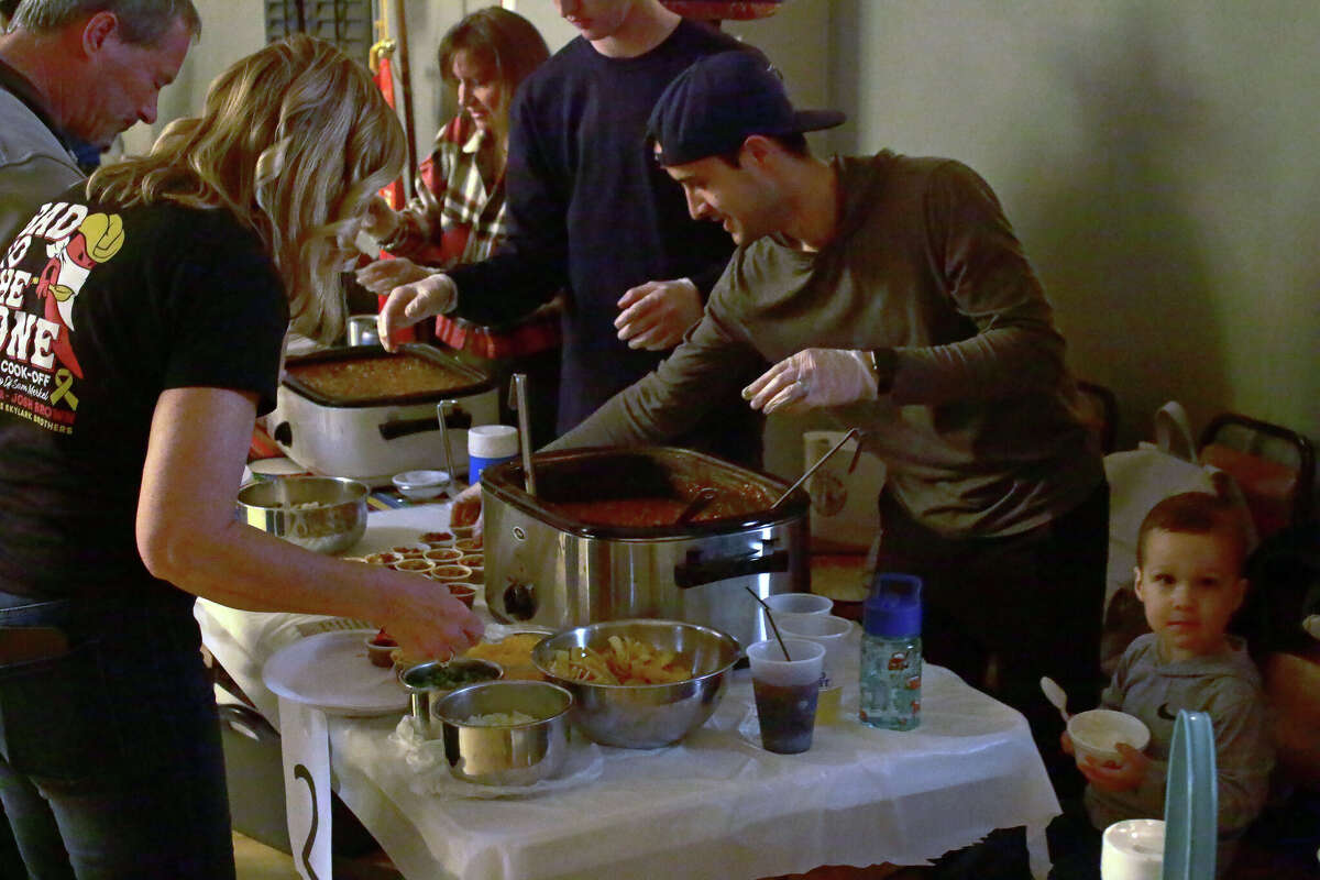 Edwardsville chili cookoff raises money for cancer research