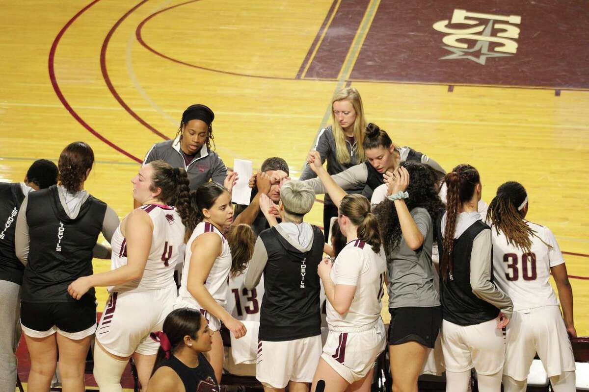 The TAMIU women’s basketball team saw its season come to an end with a tough 65-60 loss to Texas A&M Kingsville on Saturday.