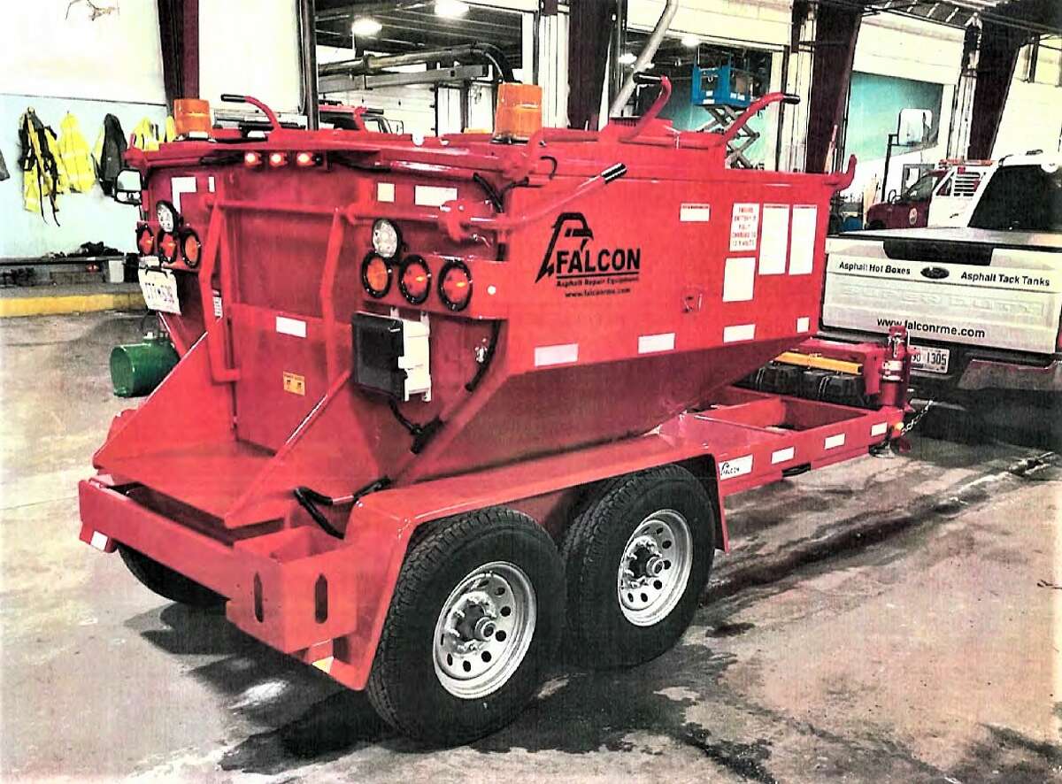 Manistee City Council recently approved the $32,862.62 purchase  of a 4-ton asphalt recycler and hot box trailer, made by Falcon Asphalt Repair Equipment.
