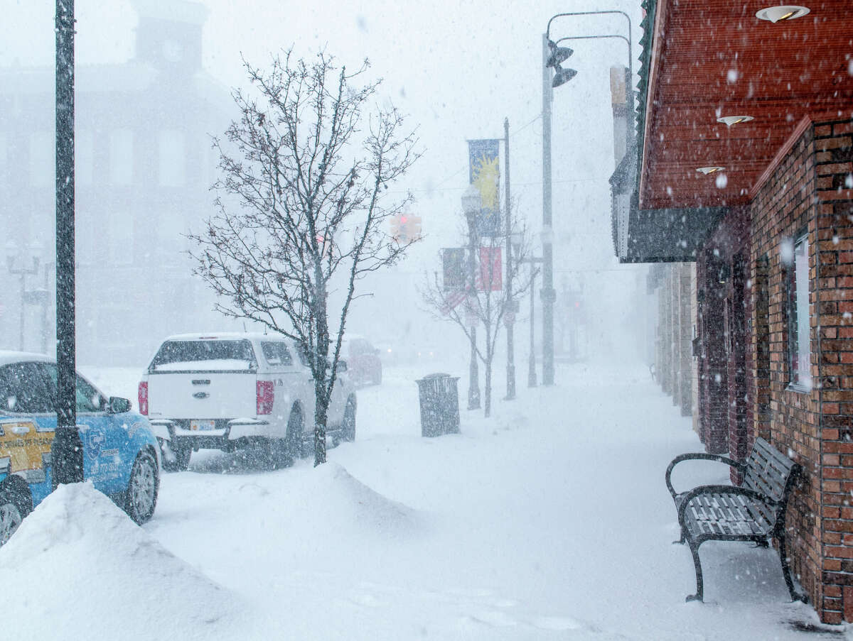 Snow accumulations expected for West Michigan