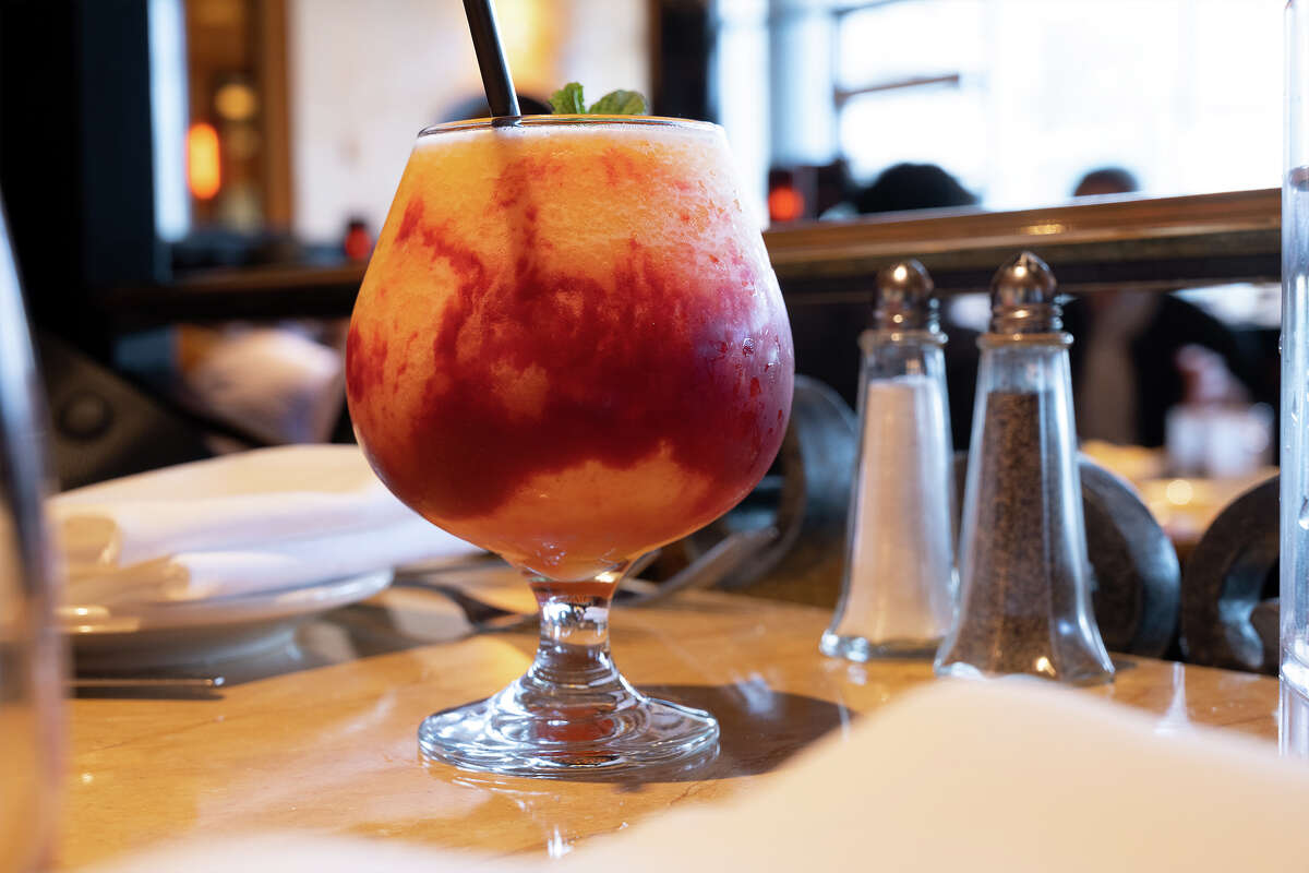 SF Union Square’s Cheesecake Factory really isn’t worth it