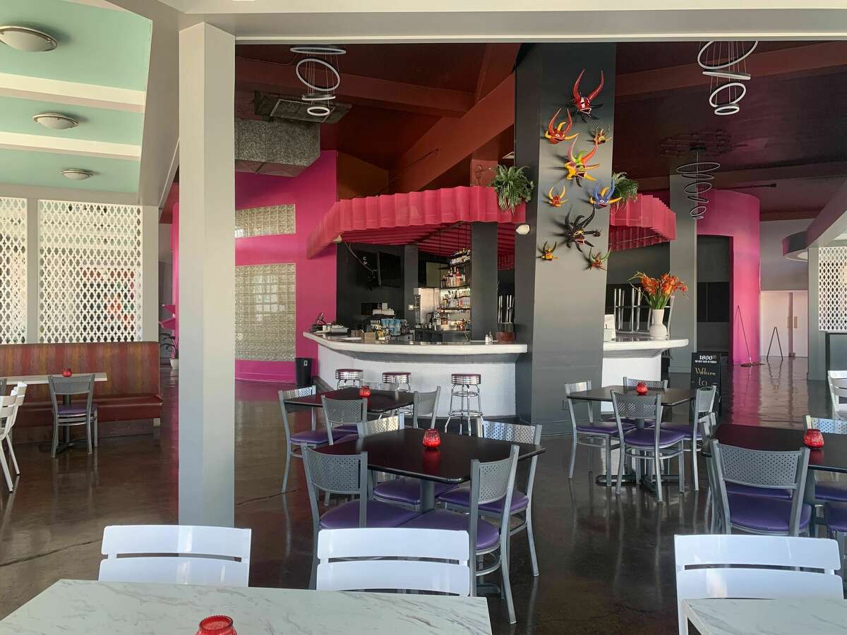 Puerto Rican restaurant Luna Rosa reopens in Southtown