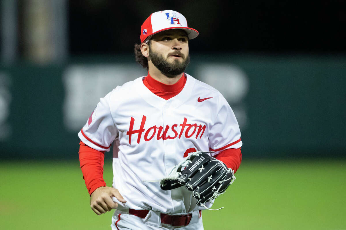 UH outfielder Drew Bianco has now made two highligh-reel catches to rob opponents of home runs this season.