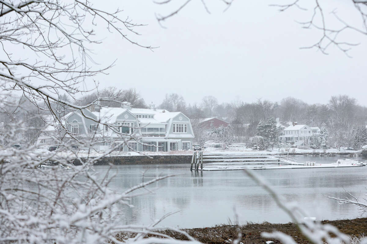 How much snow did Connecticut get from first winter storm?