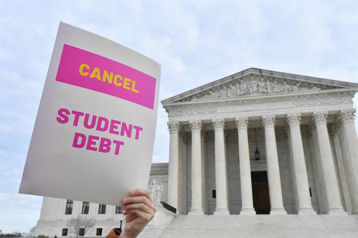WASHINGTON, DC - JANUARY 02: Student loan borrowers gathered at the Supreme Court today to tell the court that student loan relief is legal on January 02, 2023 in Washington, DC. (Photo by Larry French/Getty Images for We, The 45 Million)