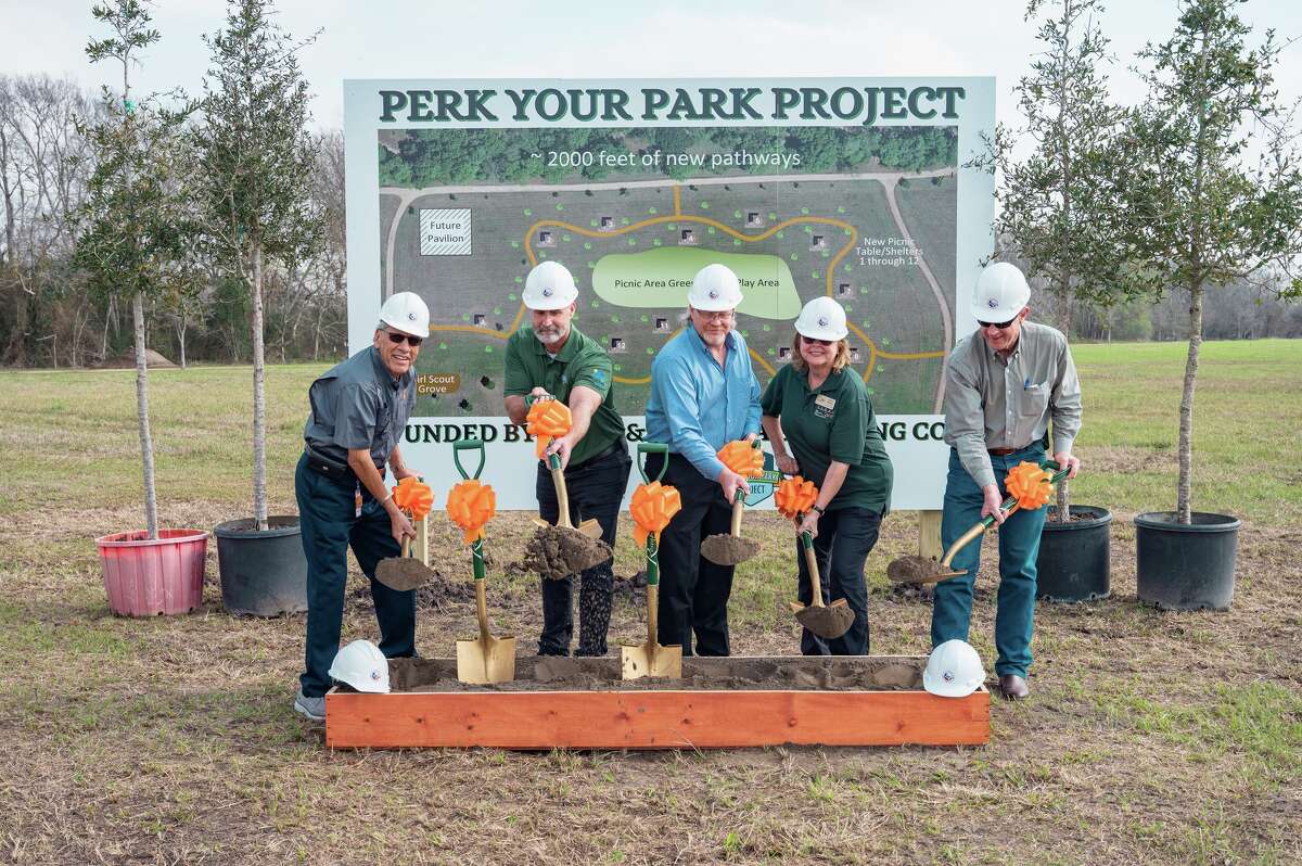 Pictured from the left are: George Zepeda, Rosenberg city councilor, District 4; Tony Dexter, Niagara Bottling; Cary Lamensky, Rosenberg parks director; Terri Hurley, Texas master naturalist and John Maresh,  Rosenberg city manager.