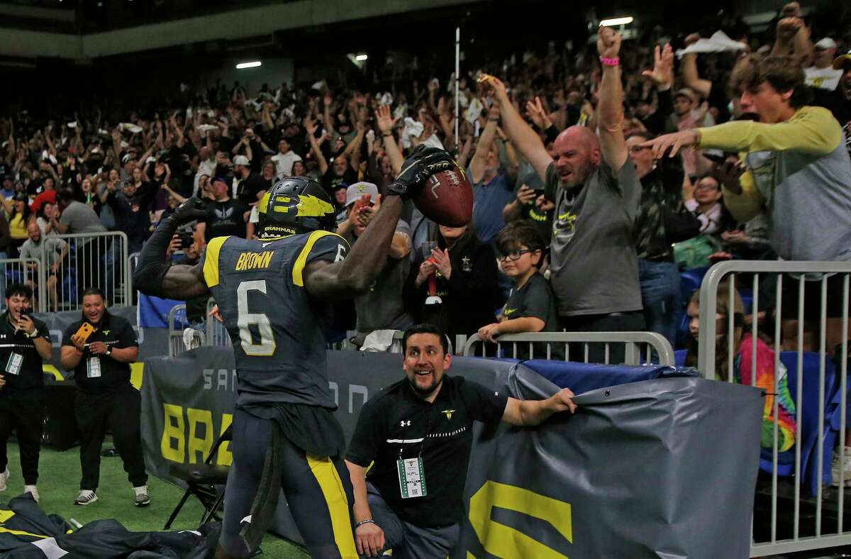 Cowboys' first game in front of Texas fans was in San Antonio