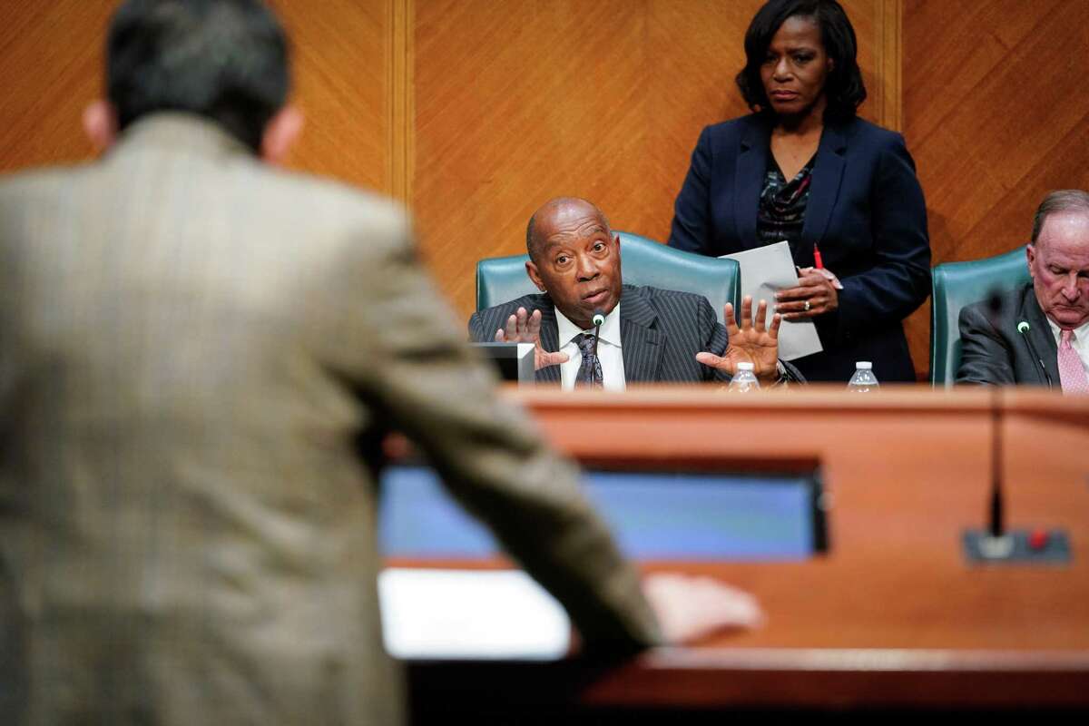 Houston Mayor Sylvester Turner talks with Chris Pappas, CEO of Pappas Restaurants, Inc., about an airport vendor contract for Hobby Airport on Tuesday, Feb. 28, 2023, at Houston City Hall in Houston.