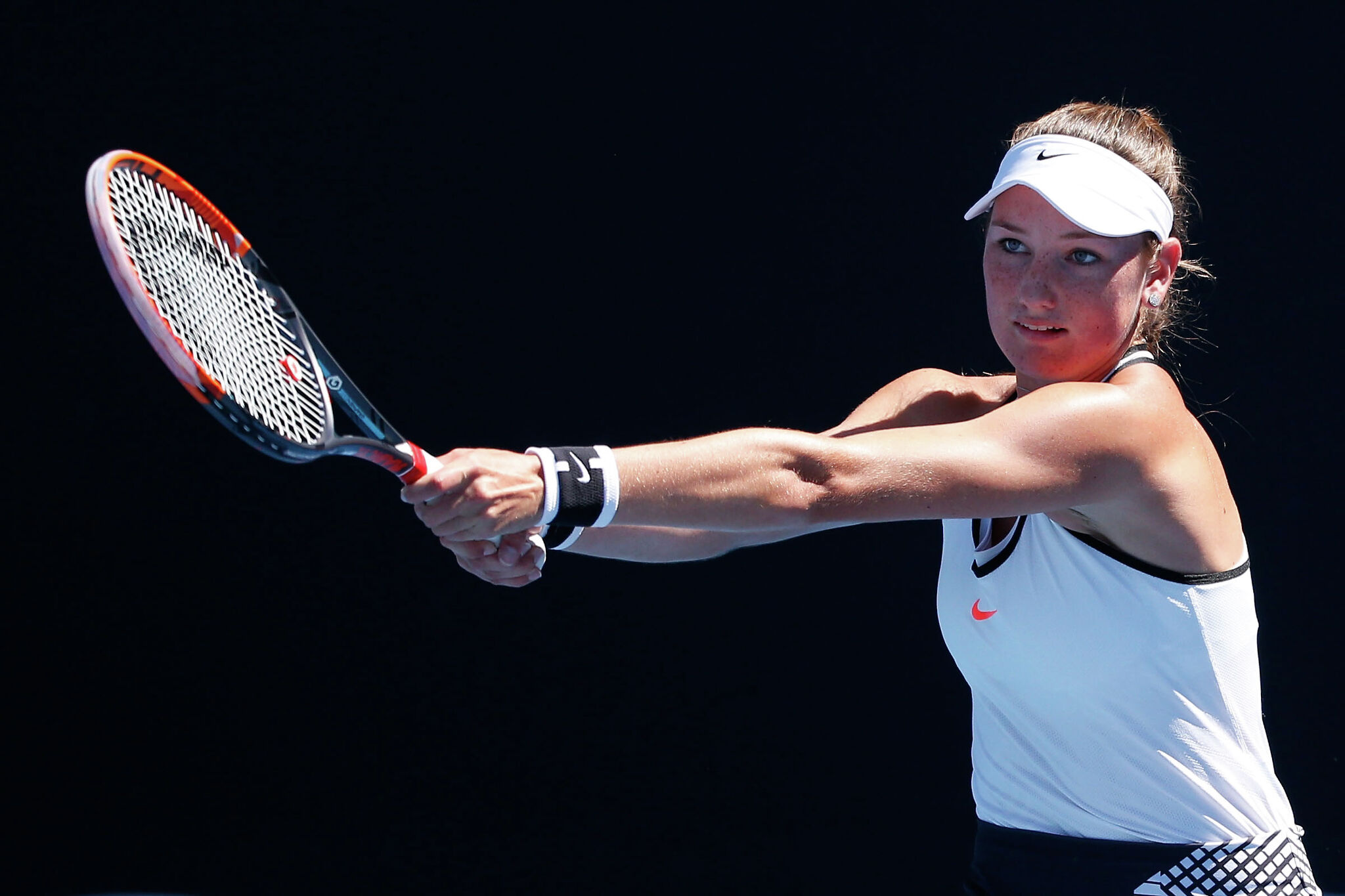 ¡Sorpresa en Wimbledon! La Ex Estudiante de Texas A&M, Carson Branstine, Desafiará a la Número 1 Mundial, Aryna Sabalenka
