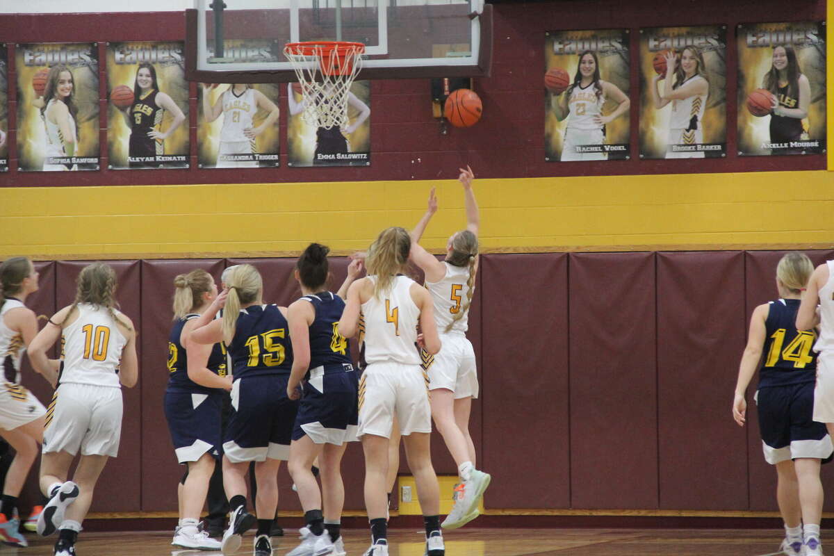 Deckerville, Ubly girls grab crucial wins, to play for district title
