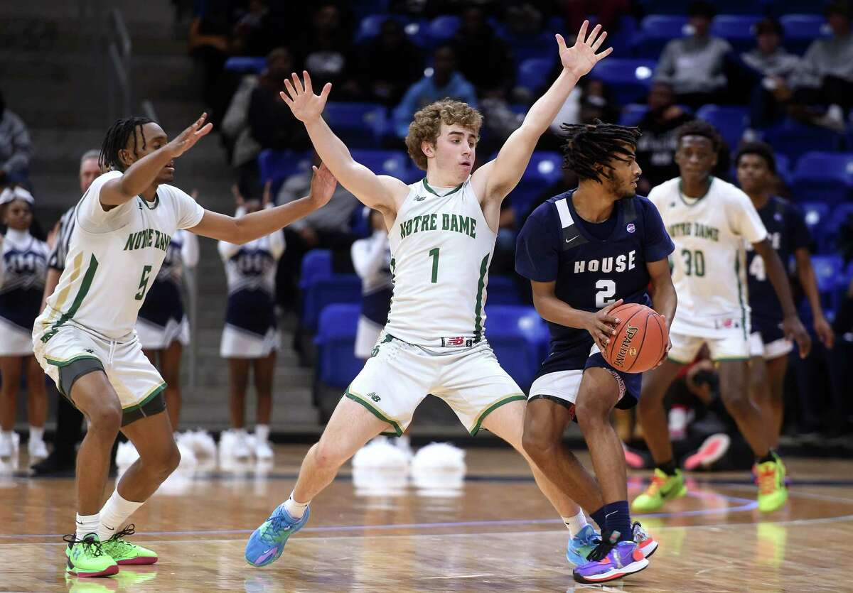 notre-dame-west-haven-wins-second-straight-scc-basketball-title