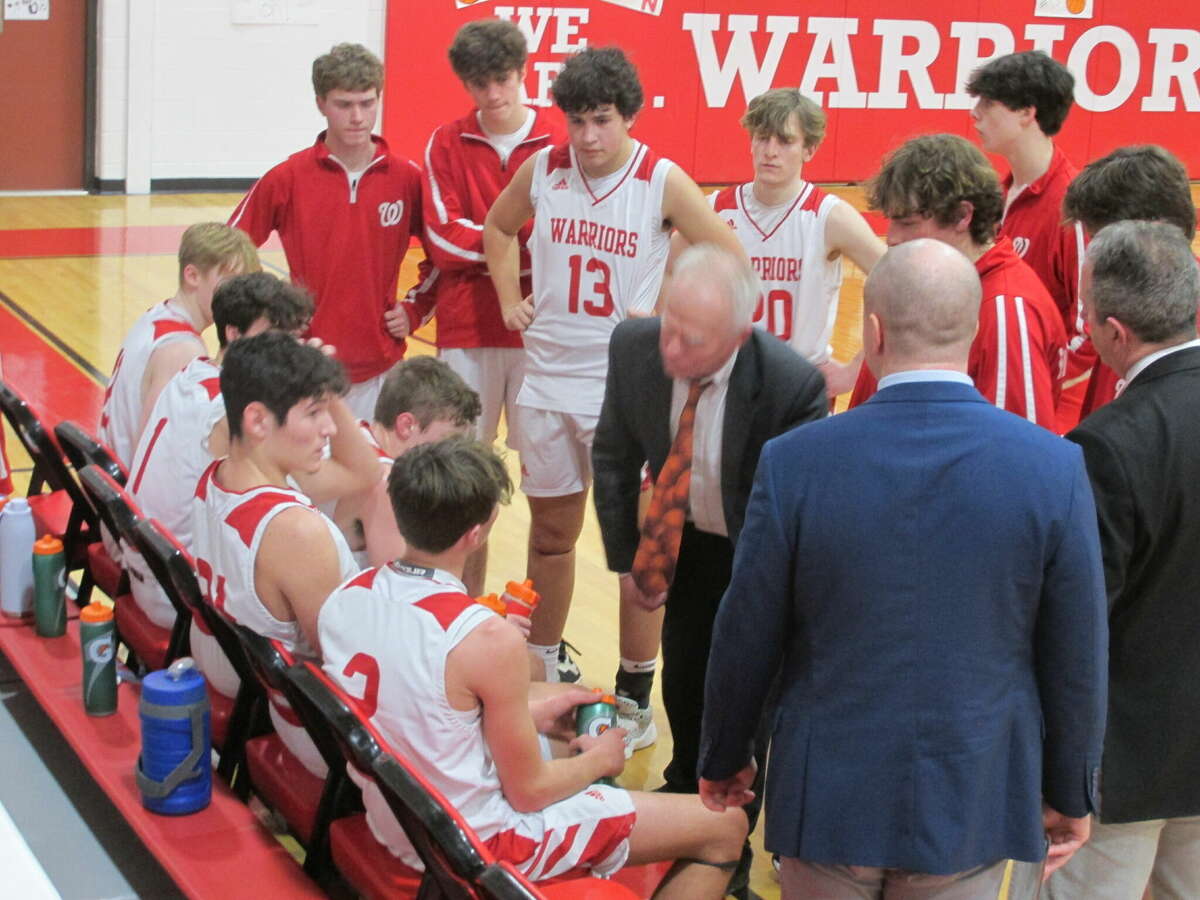 Litchfield, Wamogo boys basketball teams advance to BL title game.