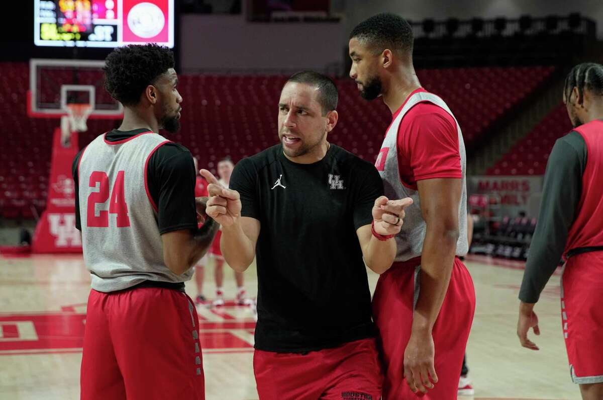 Like his fellow UH assistants, Kellen Sampson has been empowered by his father, head coach Kelvin Sampson, to be a voice of authority with the top-ranked Cougars' players. 