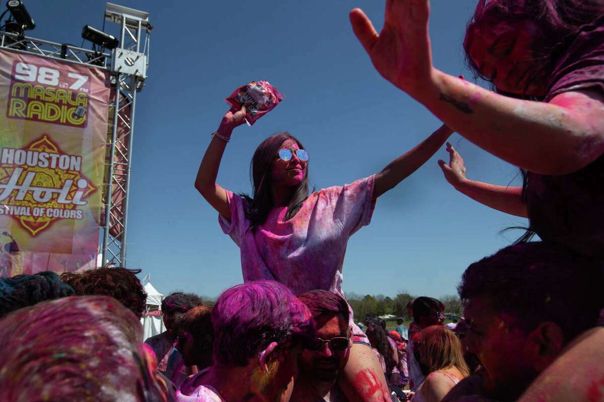 Houston Holi festivals How to celebrate Hindu holiday