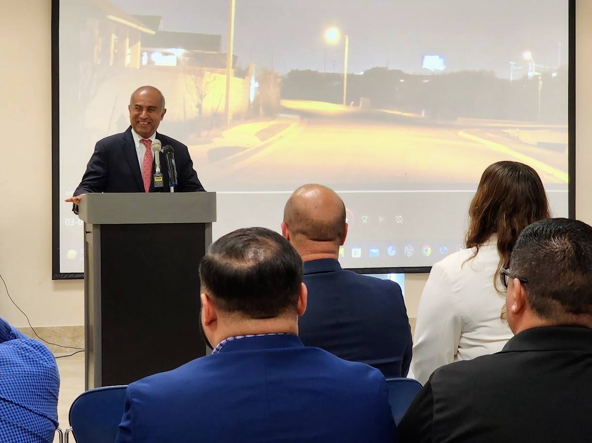 Riazul Mia, Laredo's asst. city manager, thankful on his final day - Vimarsana News
