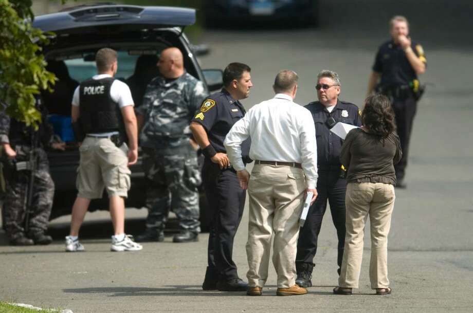 East Norwalk Man Arrested After 4 Hour Standoff - StamfordAdvocate