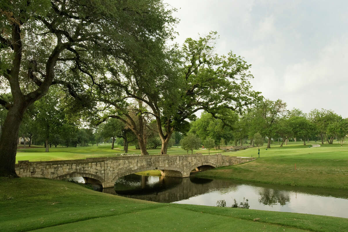 Top San Antonio golf resorts worth visiting