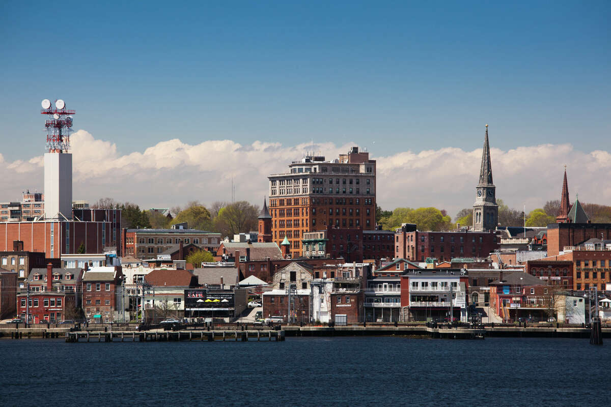 A view of New London, Conn. from the Thames River