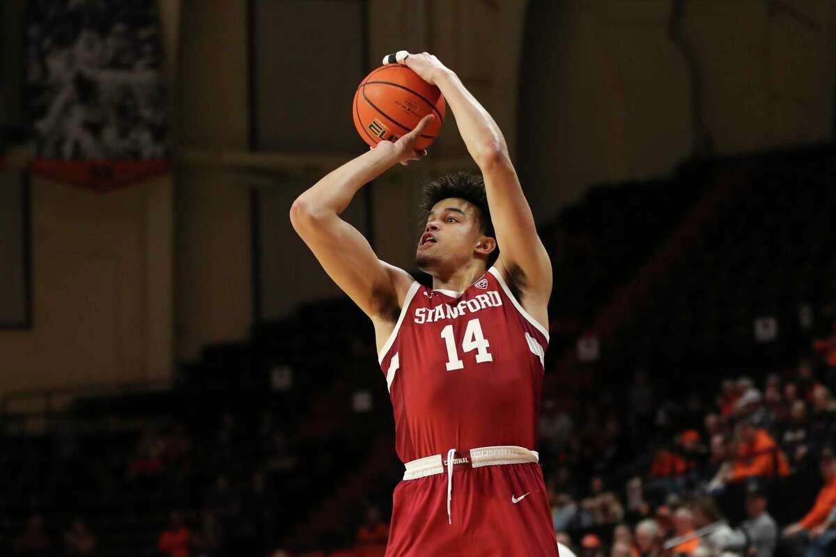 Spencer Jones and Stanford play at Oregon at 1 p.m. Saturday (Channels 5, 13, 46).