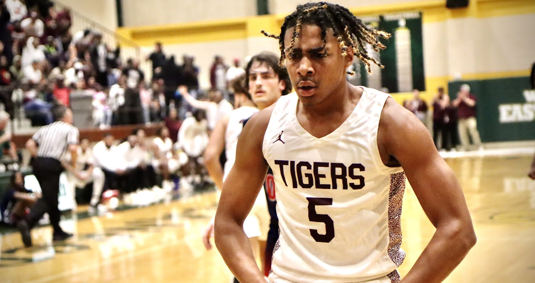 Silsbee Tigers topple Furr Brahmans in Region III4A semifinal