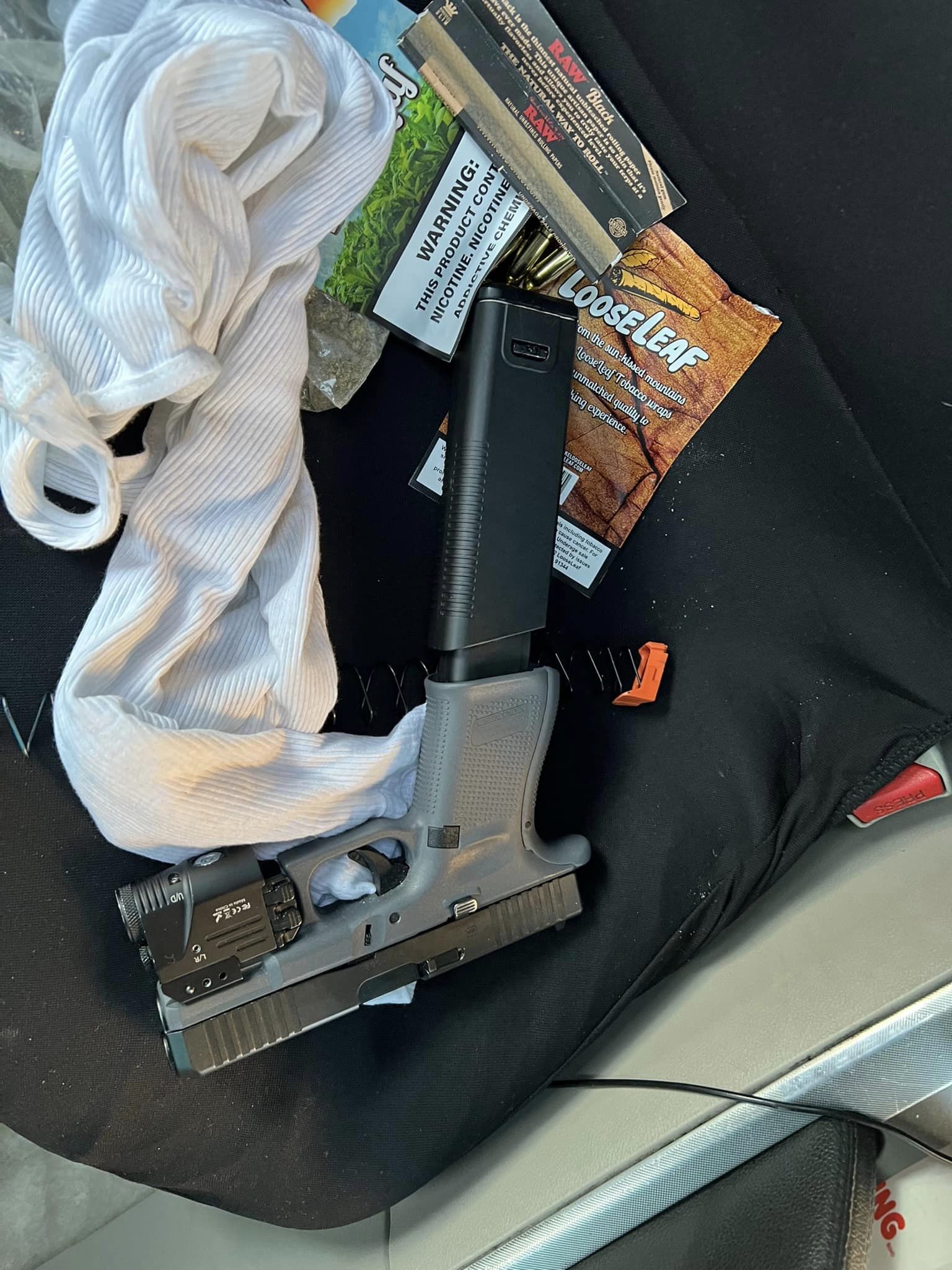 West Haven police: Man caught with drugs, gun in car arrested