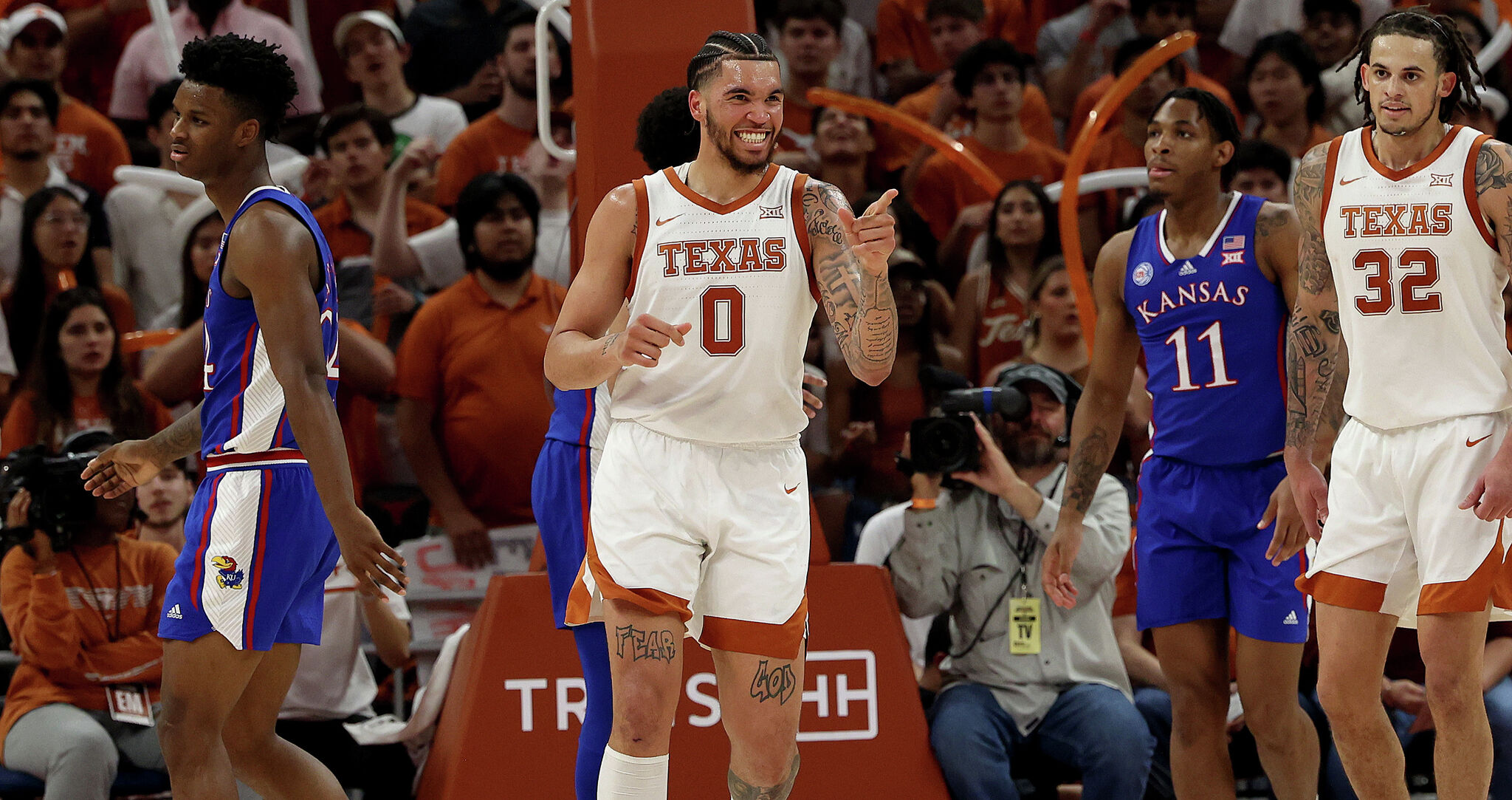 Texas Basketball: Longhorns Upend Kansas In Regular-season Finale