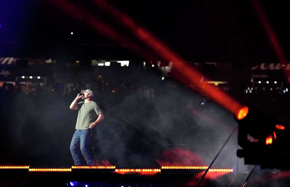 Walker Hayes at Houston Rodeo From 'Fancy Like' to Flo Rida