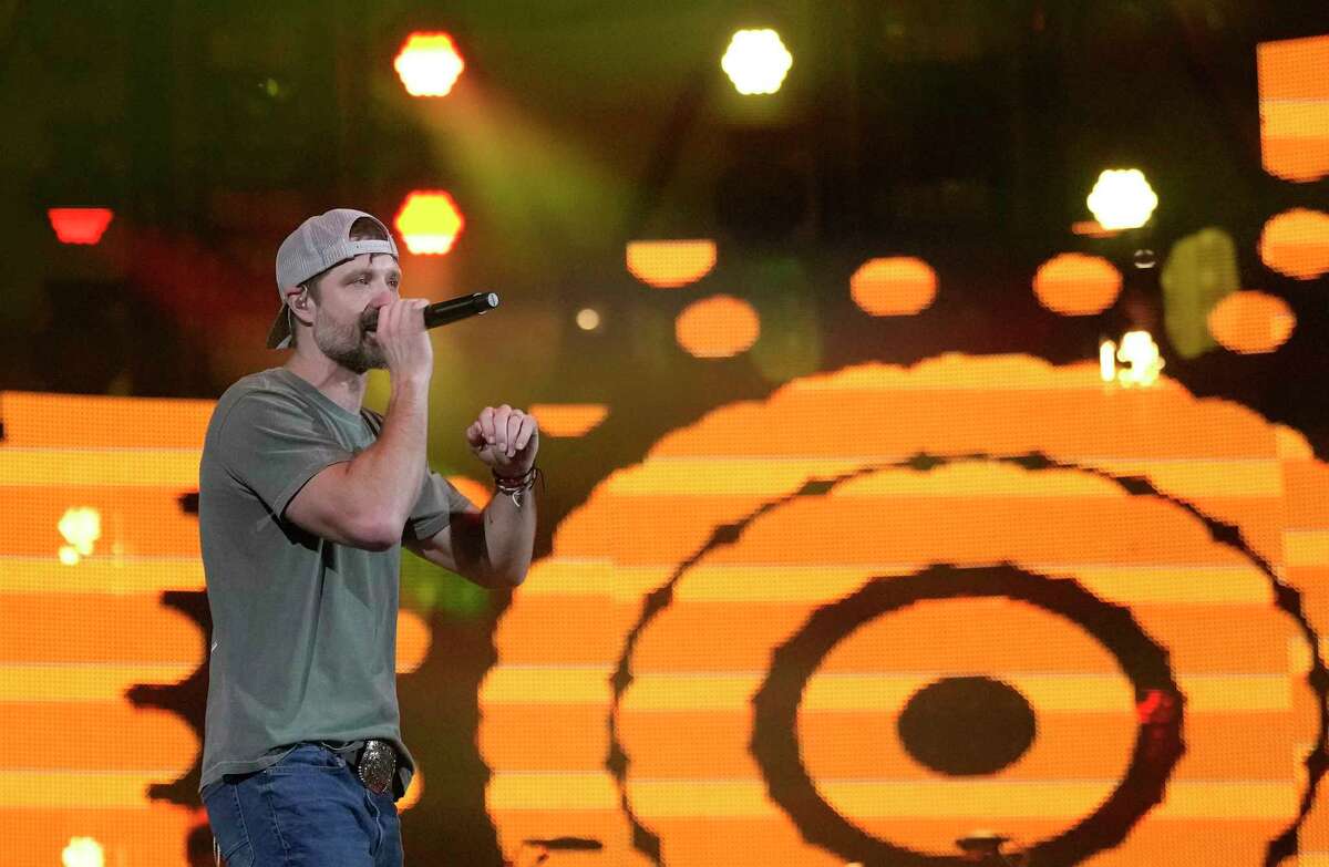 Walker Hayes at Houston Rodeo From 'Fancy Like' to Flo Rida