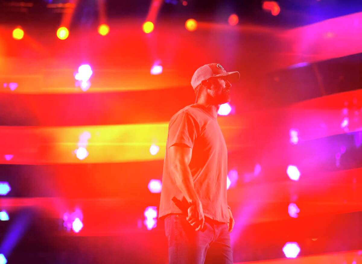 Walker Hayes at Houston Rodeo From 'Fancy Like' to Flo Rida