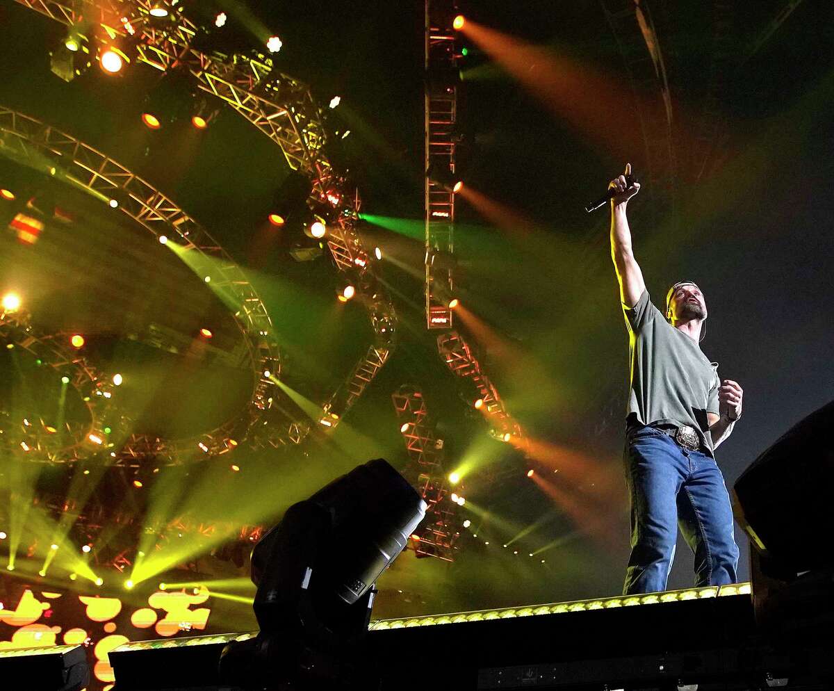 Walker Hayes at Houston Rodeo From 'Fancy Like' to Flo Rida