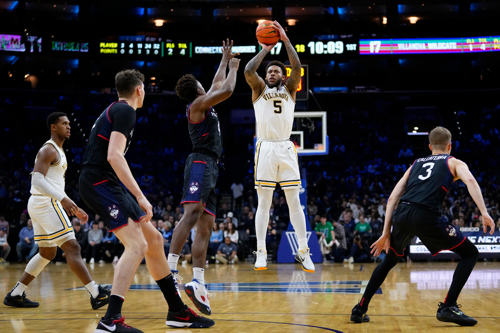 No. 1 UConn men's basketball team at Villanova Time, TV