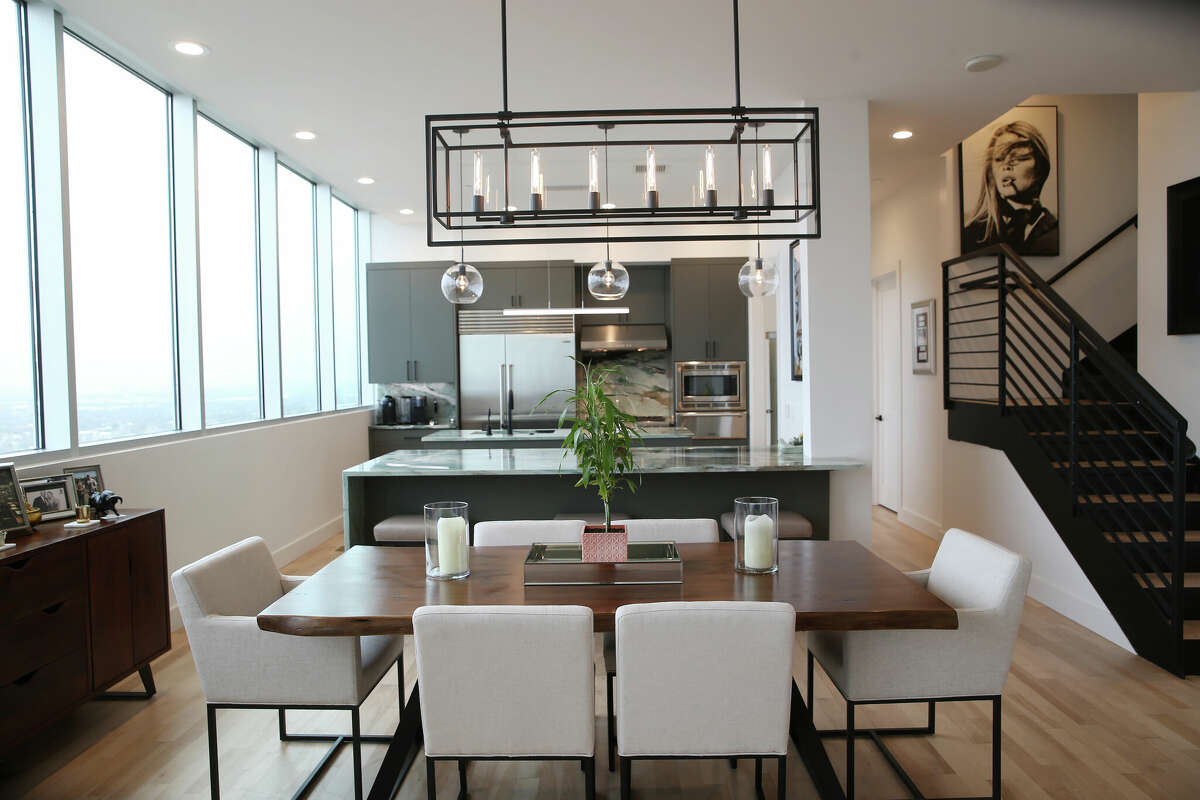 Picture of Hunters Pond Village Green, San Antonio Luxury Real Estate - Homes for Sale