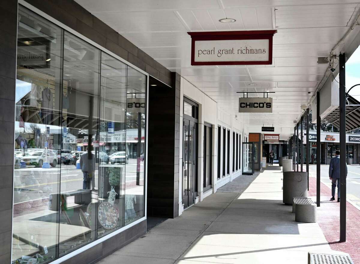 Stuyvesant Plaza stalwart Pearl Grant Richmans renews its lease