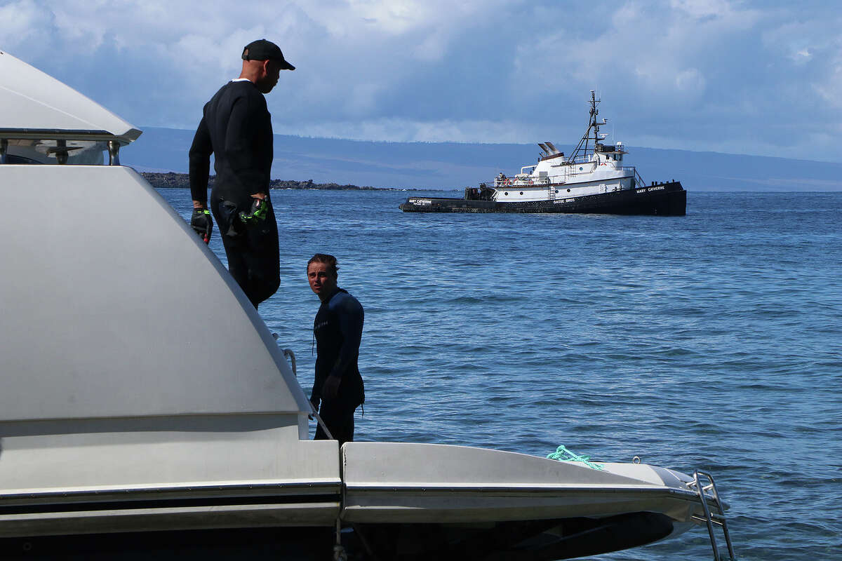 yacht sinks in hawaii