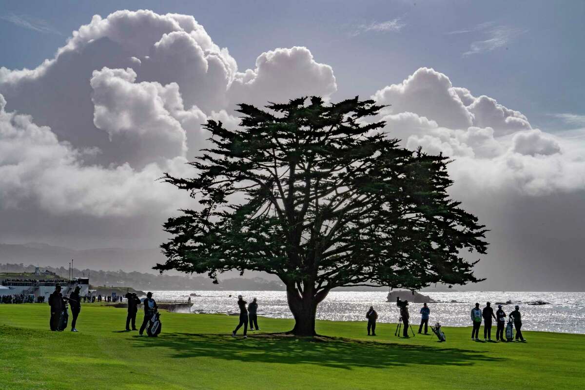 The 18th hole of the Pebble Beach Golf Links, where the AT&T Pebble Beach Pro-Am wraps up each year, is among the most picturesque in golf.