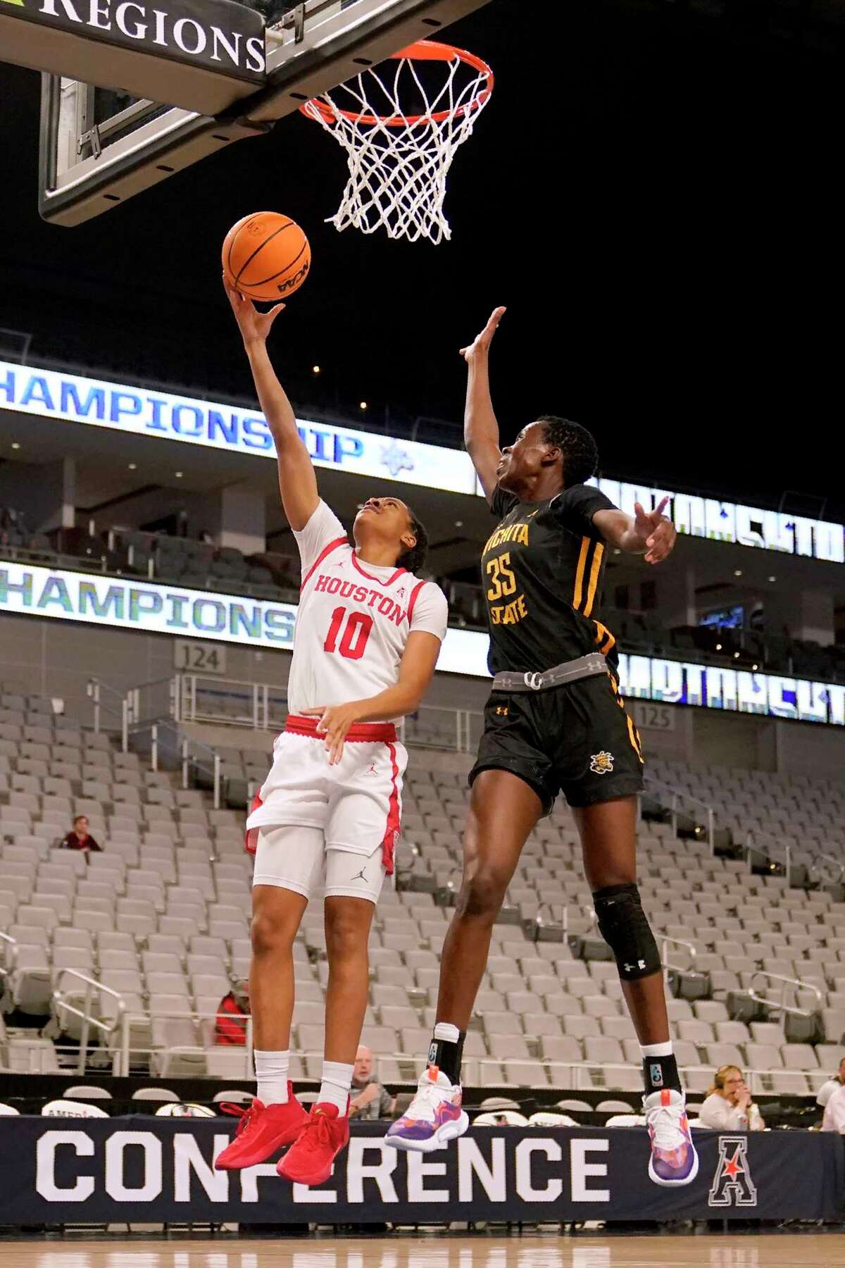 Houston women's basketball Cougars advance to AAC championship game