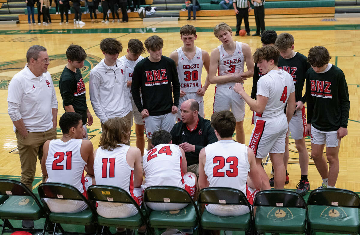 Benzie Central varsity baseball coach helps promote youth program