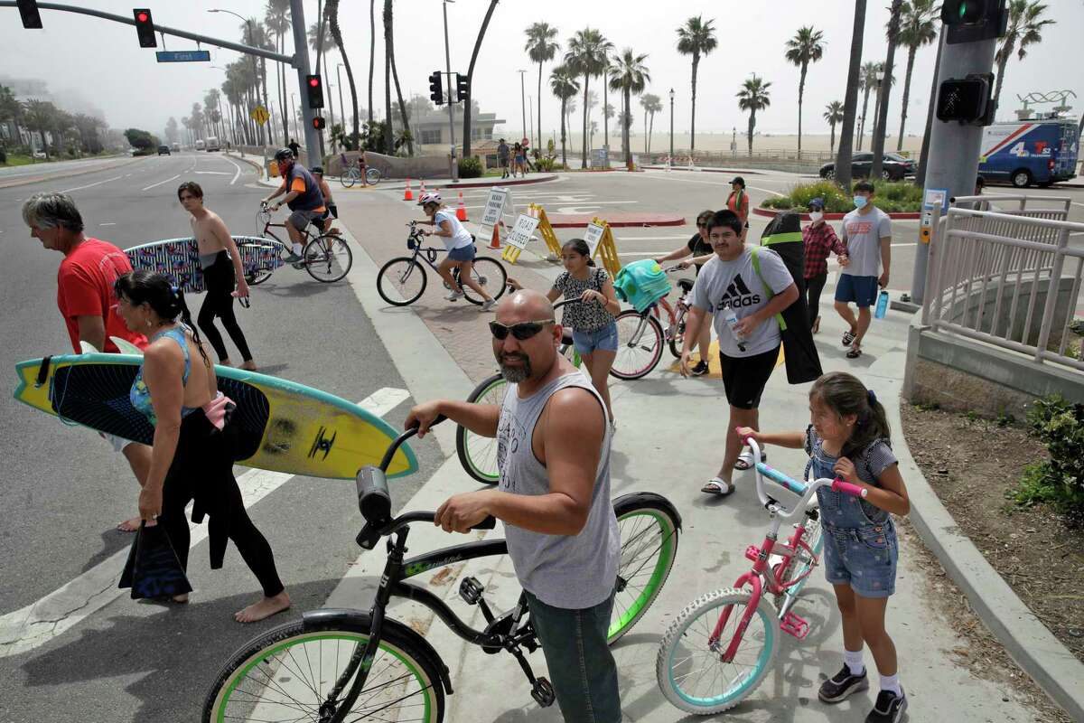 Huntington Beach is being sued by California for a second time for refusing to comply with state housing laws.