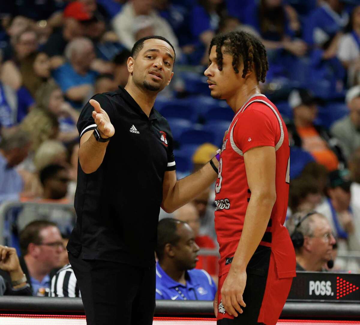 Boys basketball Hitchcock rolls past Hooks in state semifinals