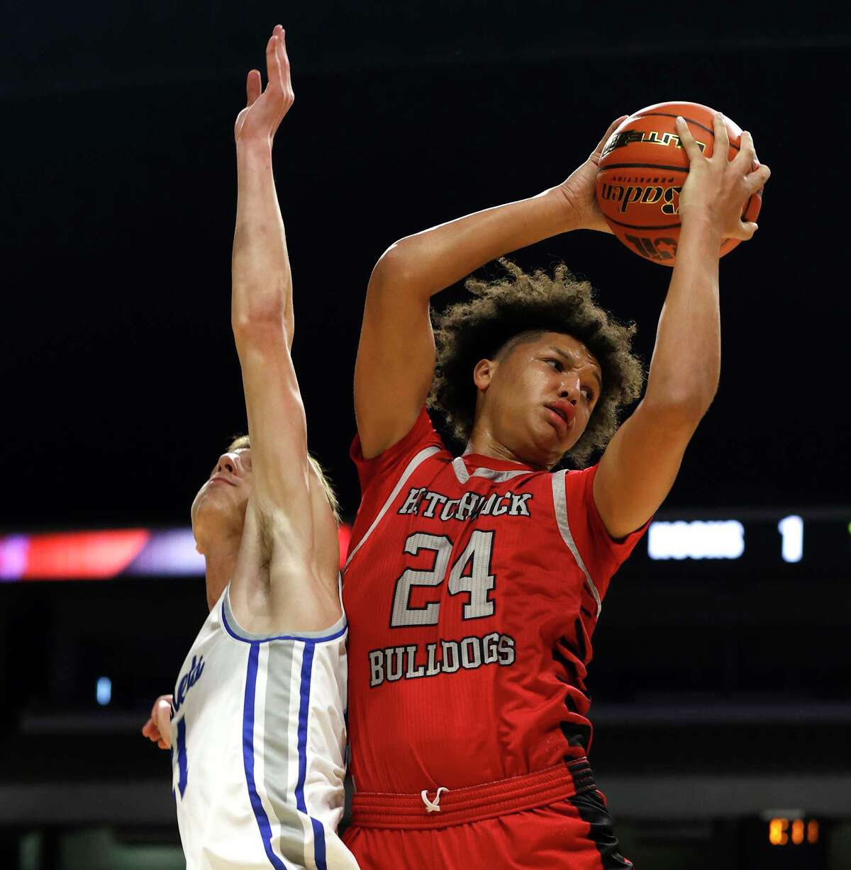 Boys basketball Hitchcock rolls past Hooks in state semifinals