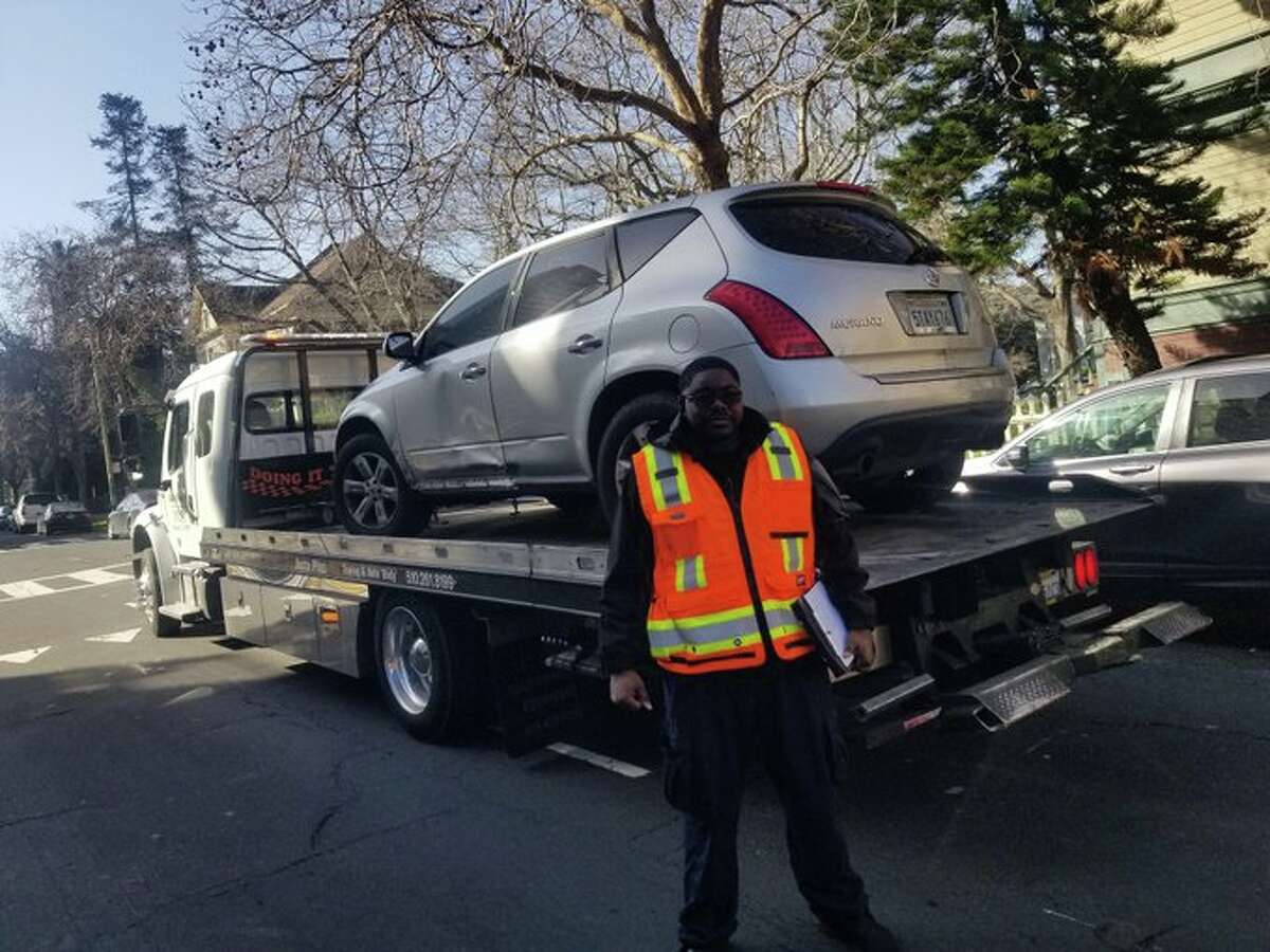 Oakland announced Thursday the launch of a civilian team from the Department of Transportation to remove abandoned vehicles from city streets.