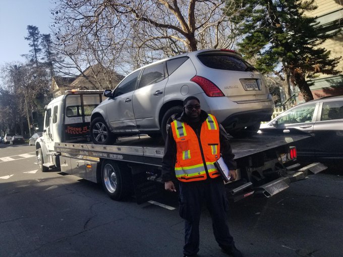 Oakland launches team to remove abandoned vehicles from city streets