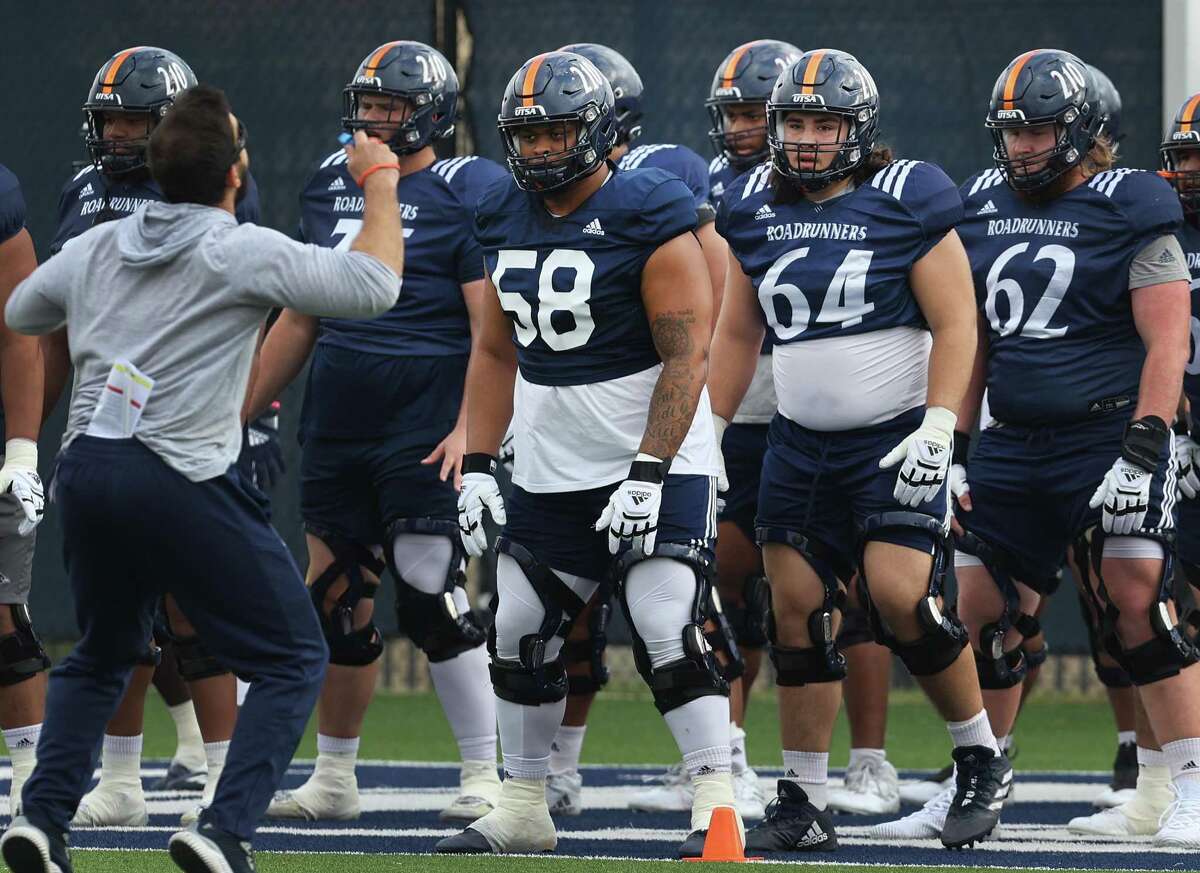 UTSA football position analysis Offensive line