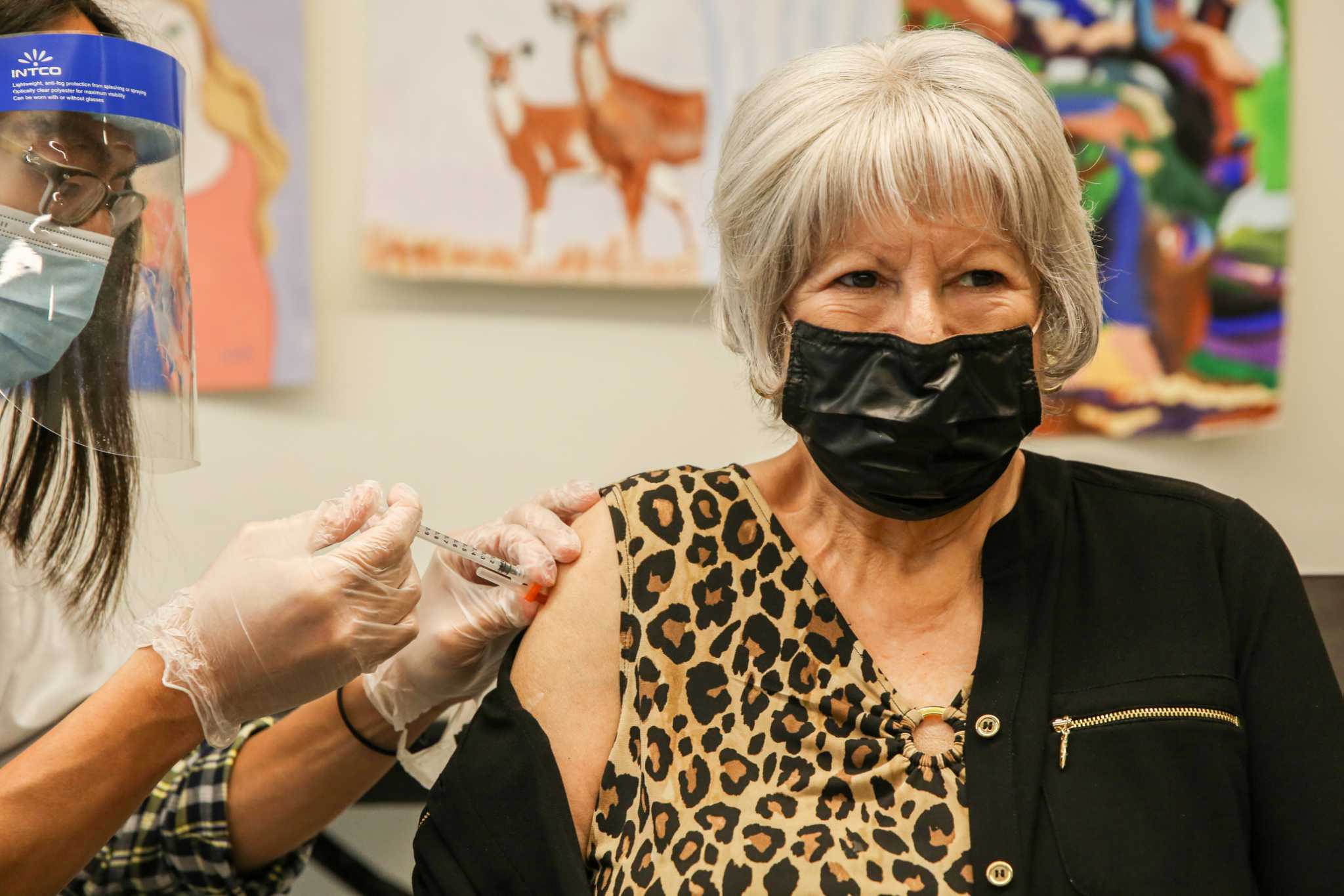 FDA approves 2nd bivalent COVID booster for elderly, immunocompromised - Vimarsana News