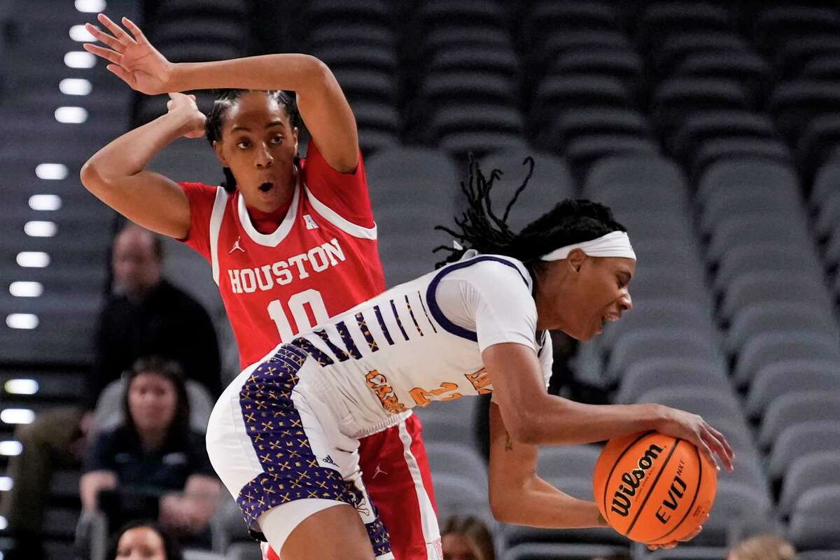 Houston Cougars women come up short in AAC tournament title game